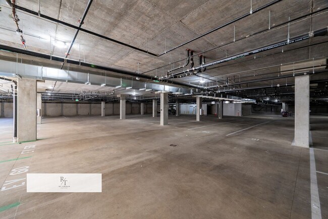 Building Photo - Whitmore Villa.