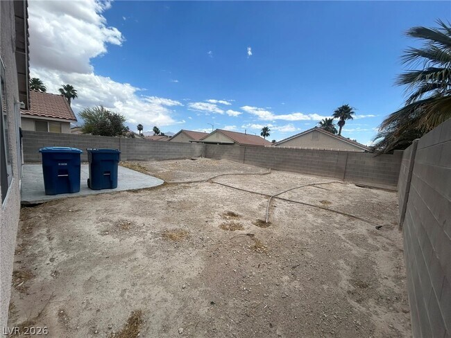 Building Photo - 5532 La Pelusa St