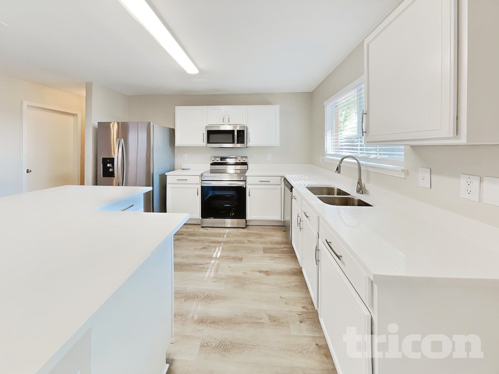 Building Photo - 8504 Hawkview Dr