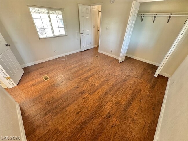 Building Photo - 5239 Ocala Ln