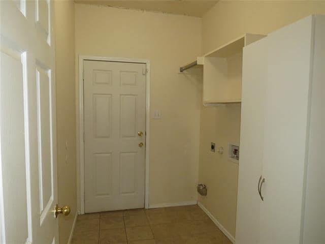 Building Photo - 2821 Hilcroft Ave