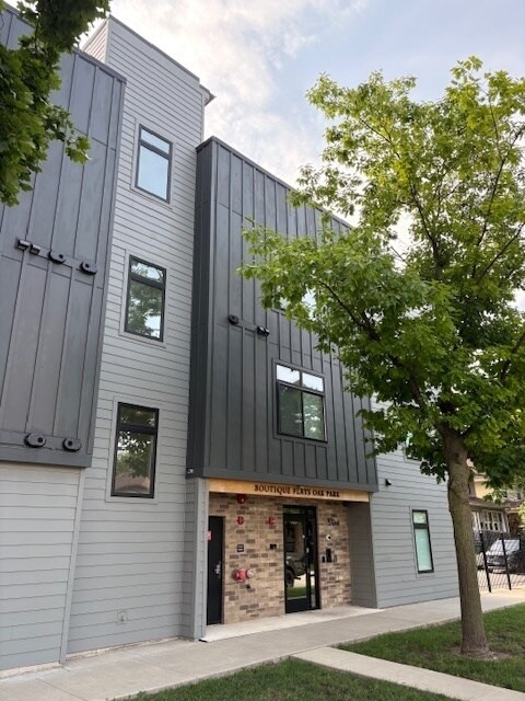 Primary Photo - 504 Lyman Ave