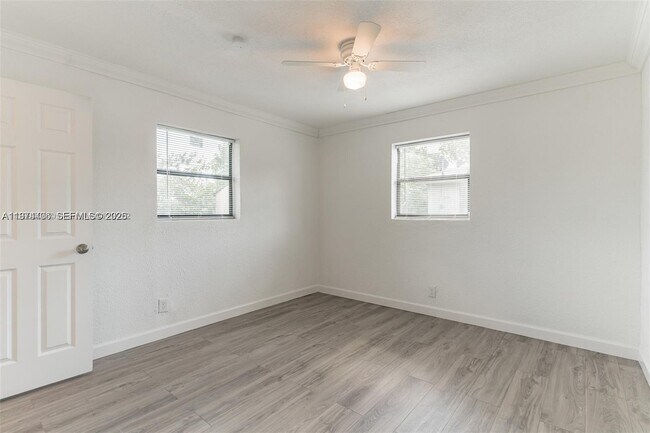 Building Photo - 650 SW 29th Ave