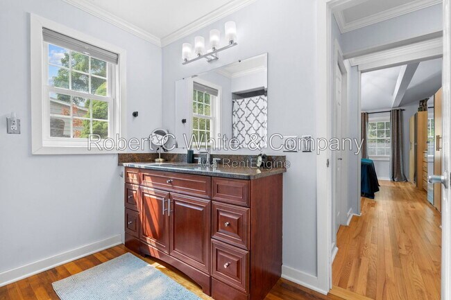 Building Photo - 24 Topstone Dr