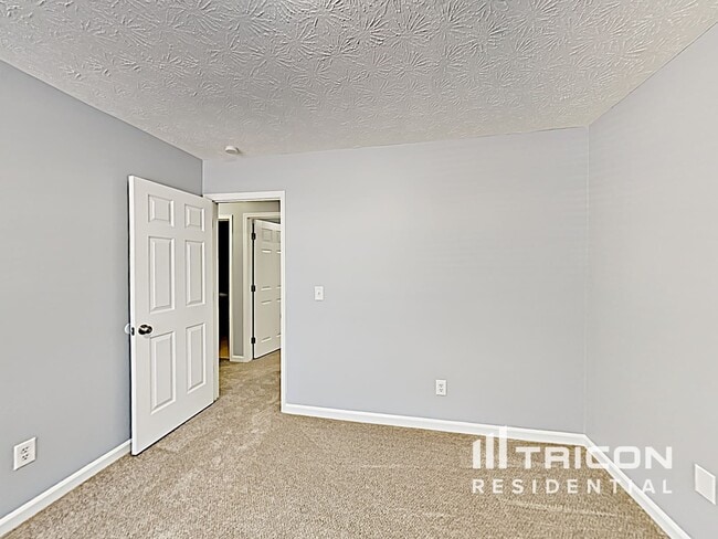 Building Photo - 1035 Peace Dr