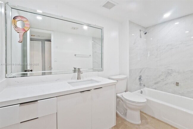 Building Photo - 780 NE 69th St