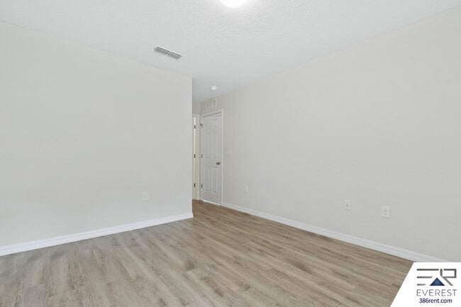 Building Photo - 26 Serbian Bellflower Trail