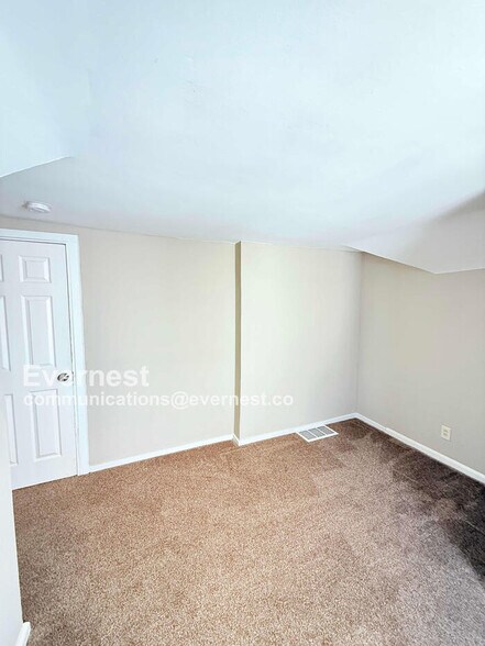 Building Photo - 14600 Lauder St