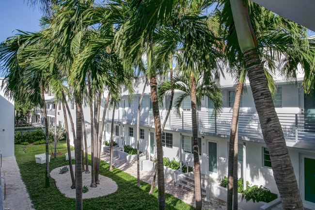 Building Photo - The 331 Apartments by the Beach