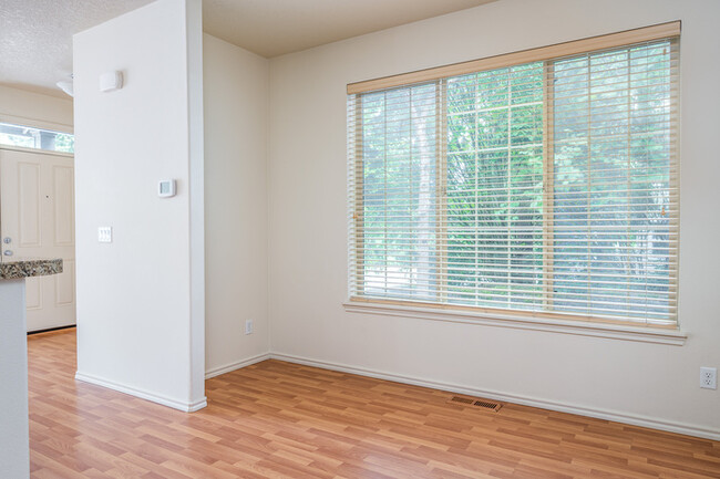 Building Photo - End Unit Townhome at Progress Ridge