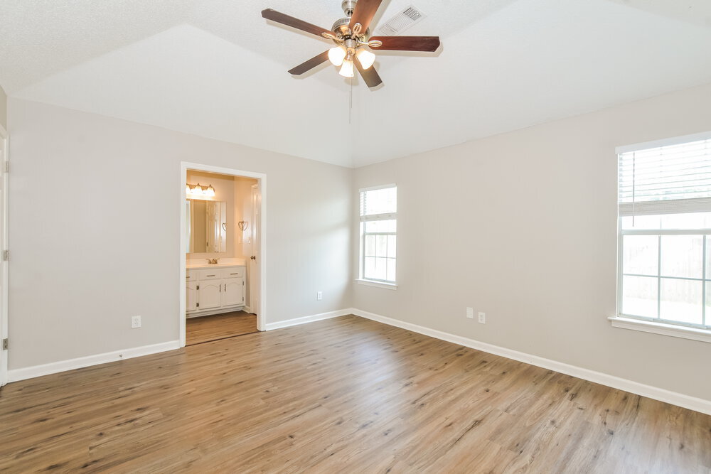 Building Photo - 6899 Gallop Dr