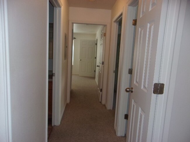 Building Photo - Family Apartment