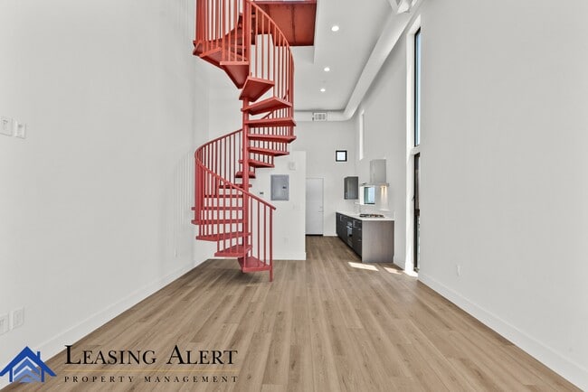 Building Photo - 5617 Klump Ave