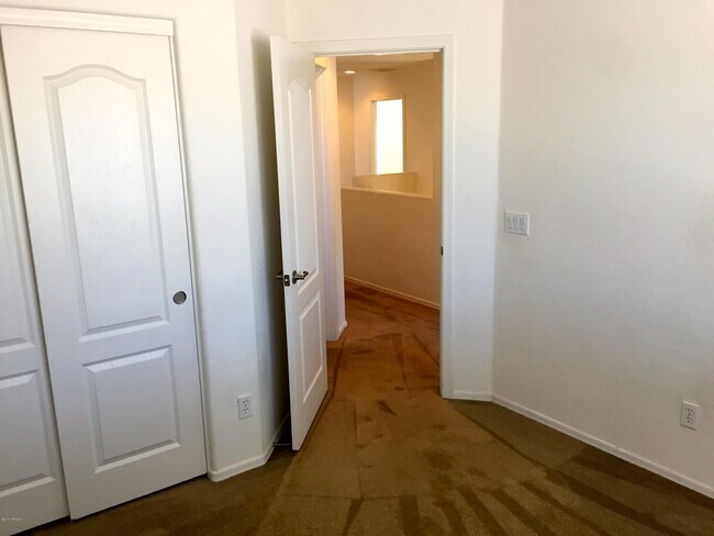 Building Photo - 44177 Palmen Dr