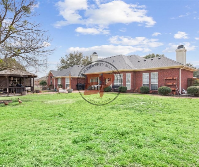 Building Photo - 122 Greentree Dr