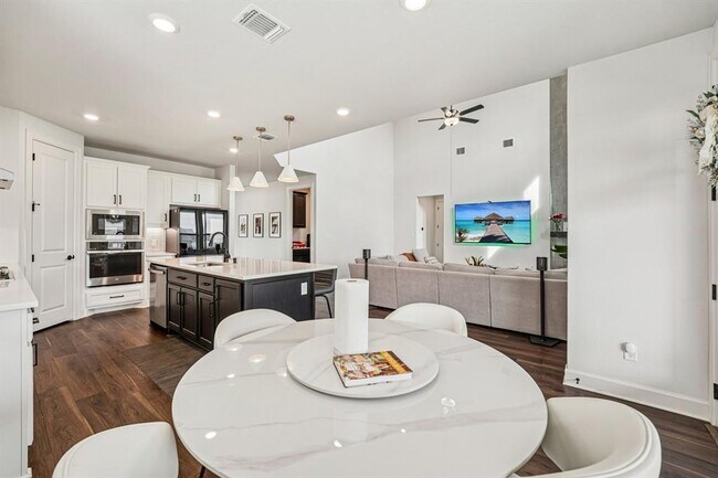 Building Photo - 535 Trout River Rd