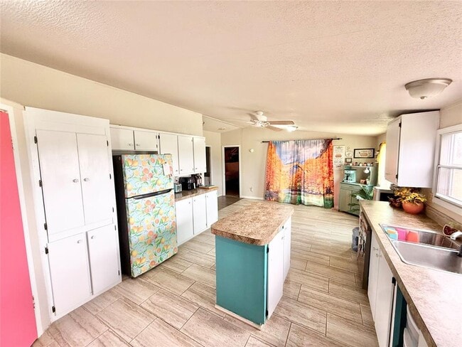 Building Photo - 20613 E County Rd 156