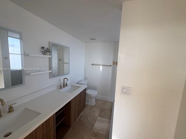 Building Photo - 2650 SW 37th Ave