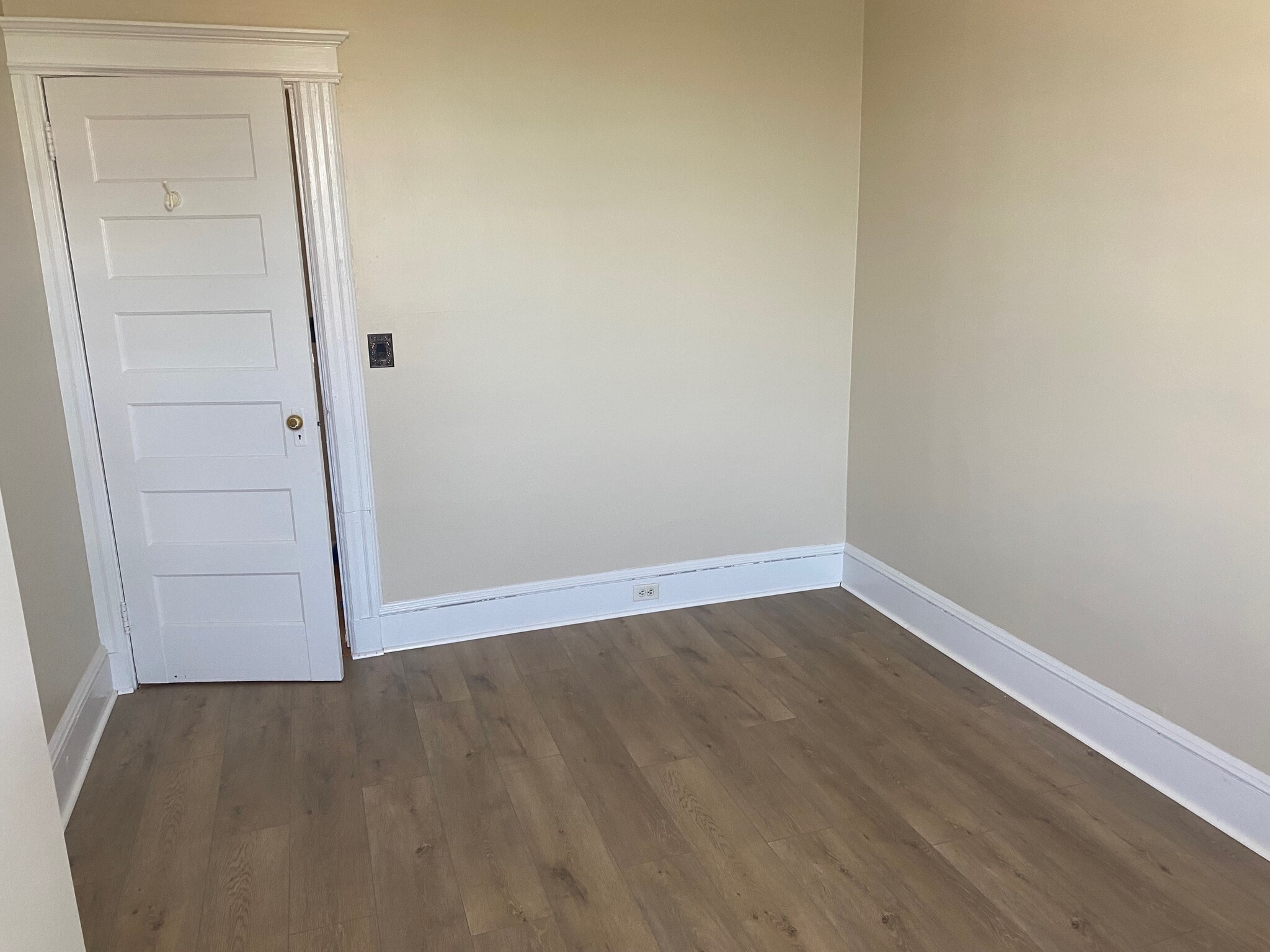 Bedroom - 544 Broad St