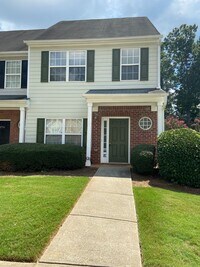 Building Photo - 3bedroom/2.5 bath Condo $1,495 -  Ready fo...