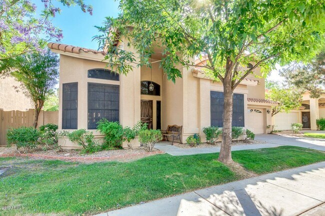 Building Photo - Location! Location! Beautiful 4 Bedroom/ 3 Bath Home! Ray/Kyrene