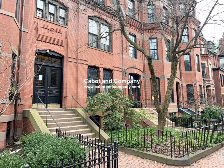 Building Photo - 314 Marlborough St