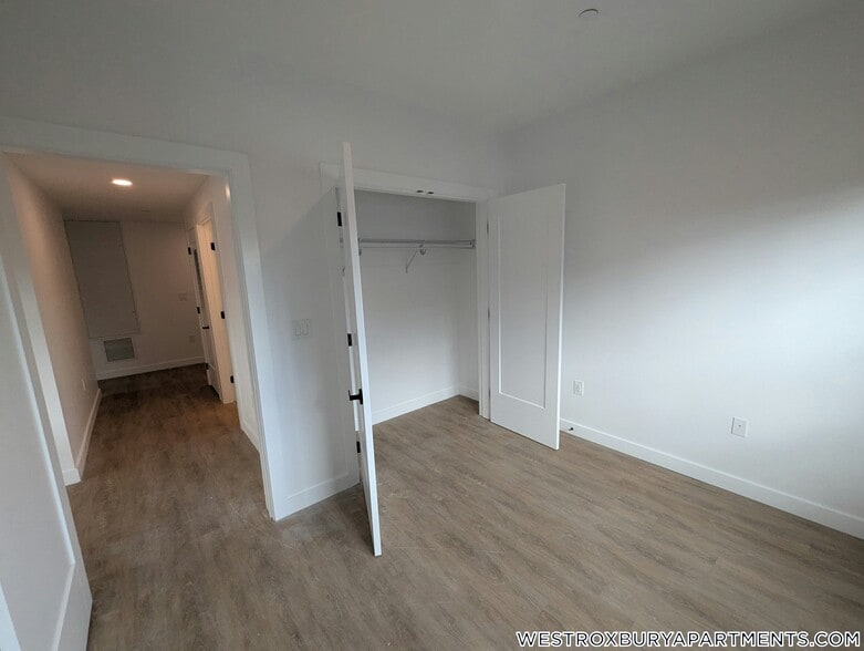 Building Photo - 199 Gardner St