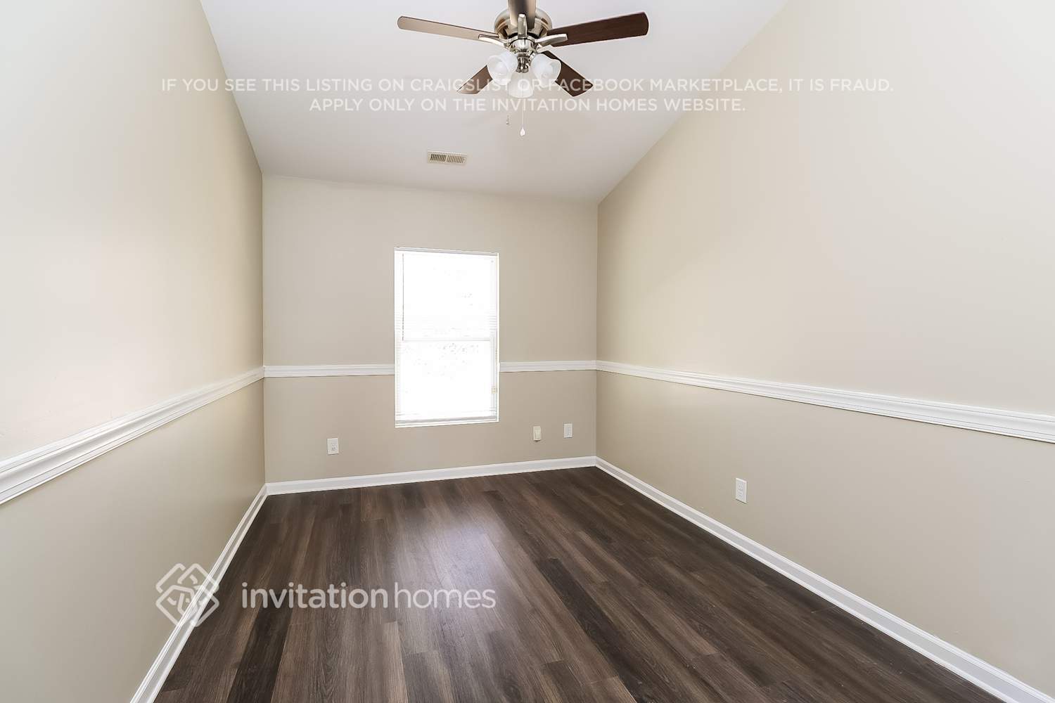 Building Photo - 1326 Laurel Woods Dr