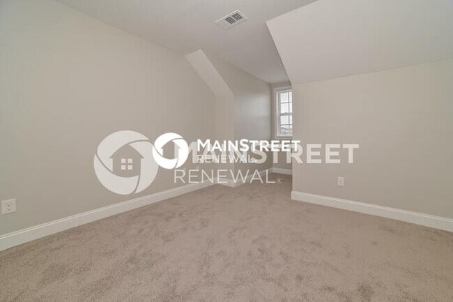 Building Photo - 3 Bedroom Pet-Friendly Home in Corryton, TN with Main Street Renewal