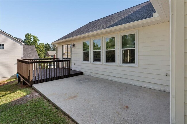 Building Photo - 3139 Brookeview Ln NW
