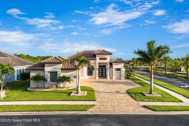 Building Photo - 8499 Serrano Cir