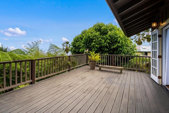 Building Photo - 76-886 Hualalai St