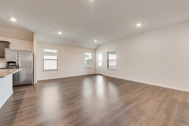 Building Photo - 4016 Huntington Dr