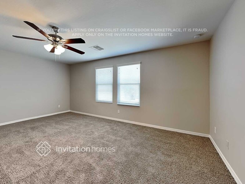 Building Photo - 395 W White Sands Dr