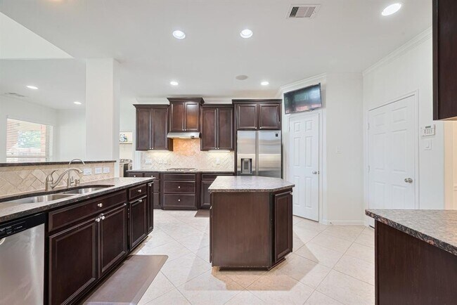 Building Photo - 5318 Kristen Cir