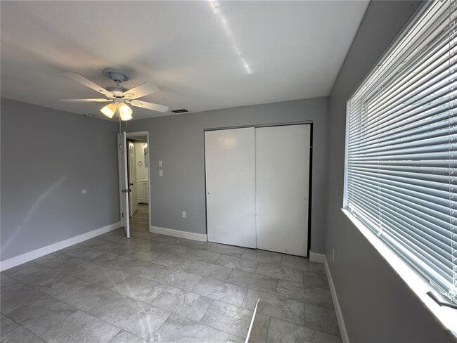 Building Photo - 473 93rd Ave N