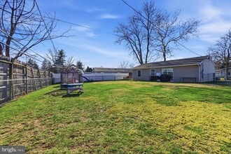 Building Photo - 62 Oldbrook Rd