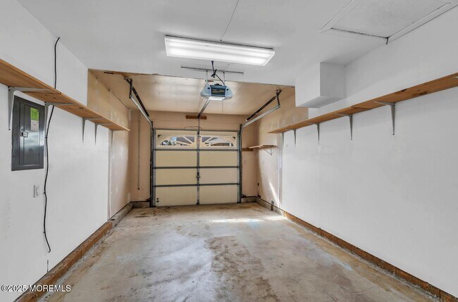 Building Photo - 45 Pinyon St