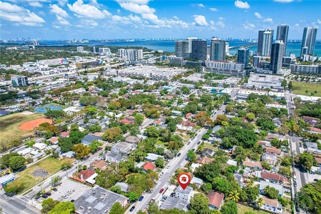 Building Photo - 168 NW 32nd St