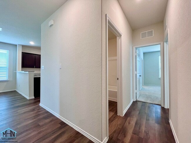 Building Photo - 4105 Paddock Trl