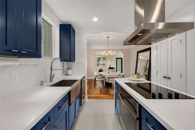 Building Photo - 320 NE 88th St