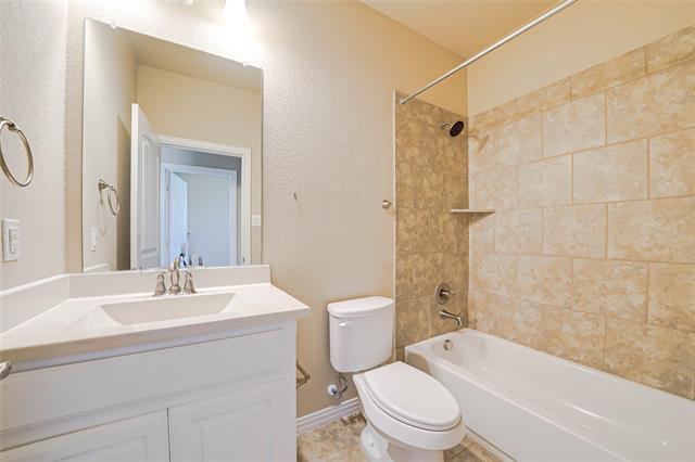 Building Photo - 6844 Westbury Dr