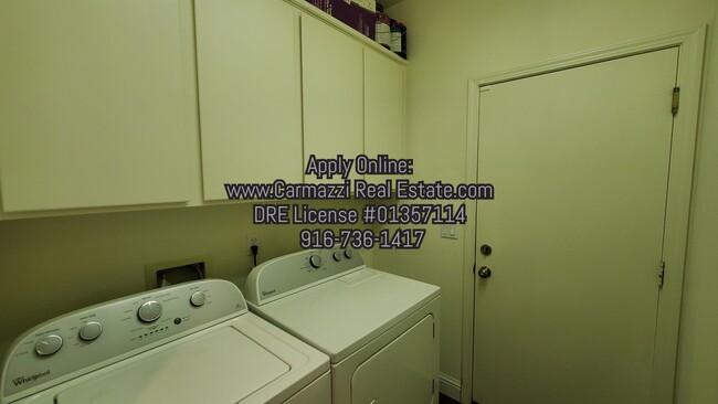 Building Photo - 139 Dragonfly Cir