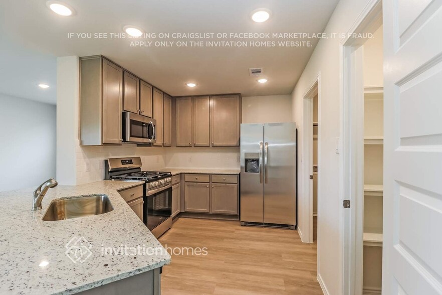 Building Photo - 5508 Candytuft Ct