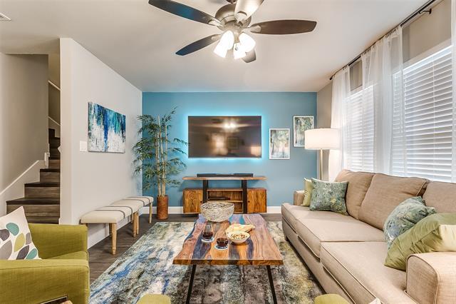 Building Photo - 901 Juno Ln