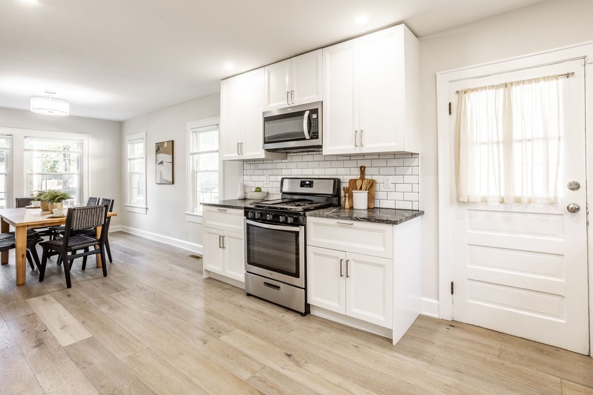 Building Photo - 818 E 50th St