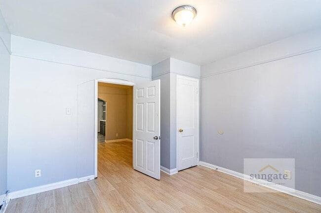 Building Photo - 1801 E Lombard St