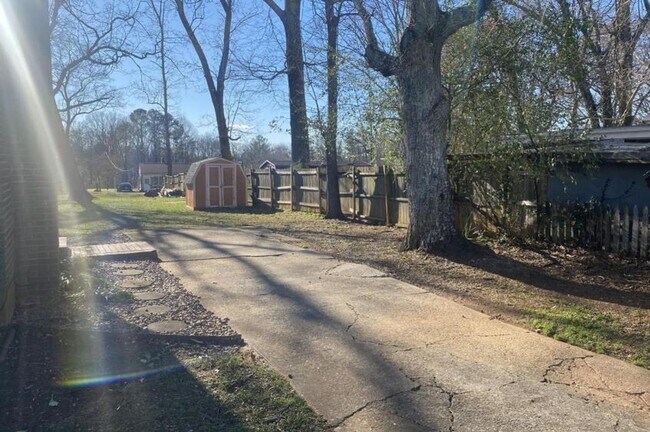 Building Photo - Brick Cape Cod Home in Campbell County