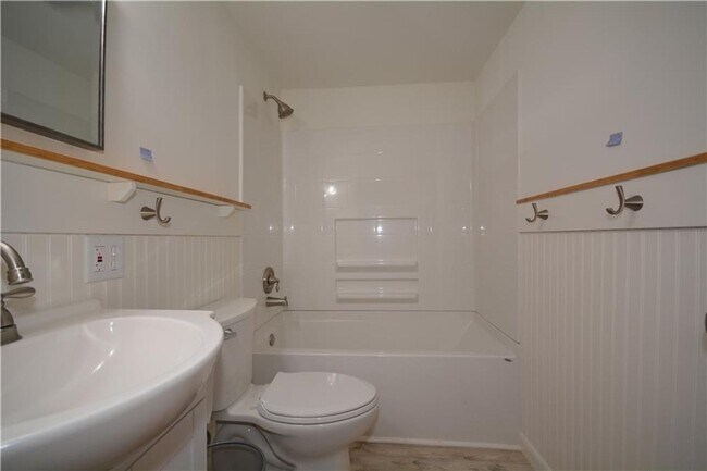 Building Photo - Secluded 3 Bedroom Home Near Lake Fayettev...