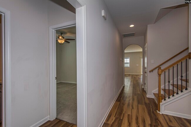 Building Photo - 147 Doolittle Dr